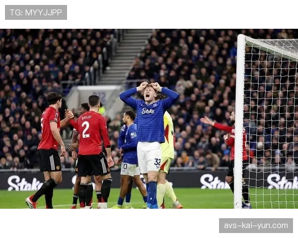 布伦特福德1-0小胜埃弗顿，托尼点射制胜，太妃糖跌入降级区